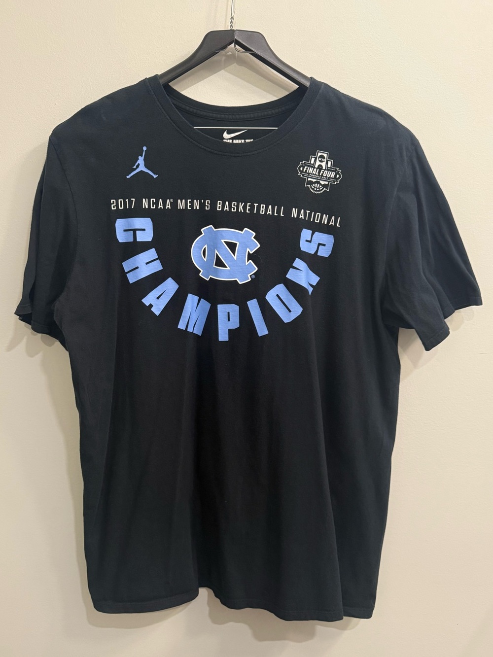 Nike - 2017 North Carolina Tarheels NCAA Champions T-Shirt - XL - Navy